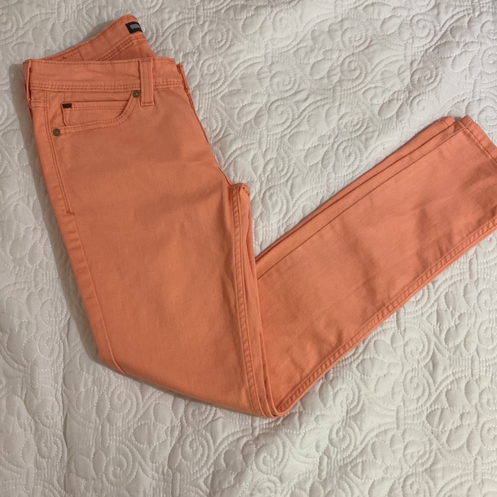 Levi’s jeans size 7/28